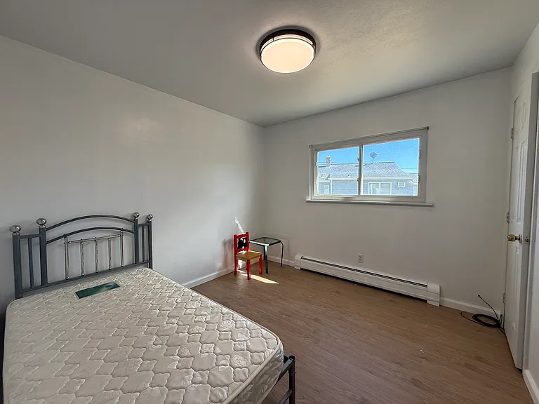 35 Early Ave — Photo 13