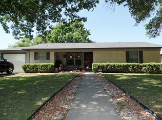 144 William St, Uvalde, TX 78801