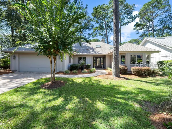 8 Trails End Road, Hilton Head Island, SC 29926