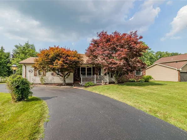 40 Alger Dr, Rochester, NY 14624