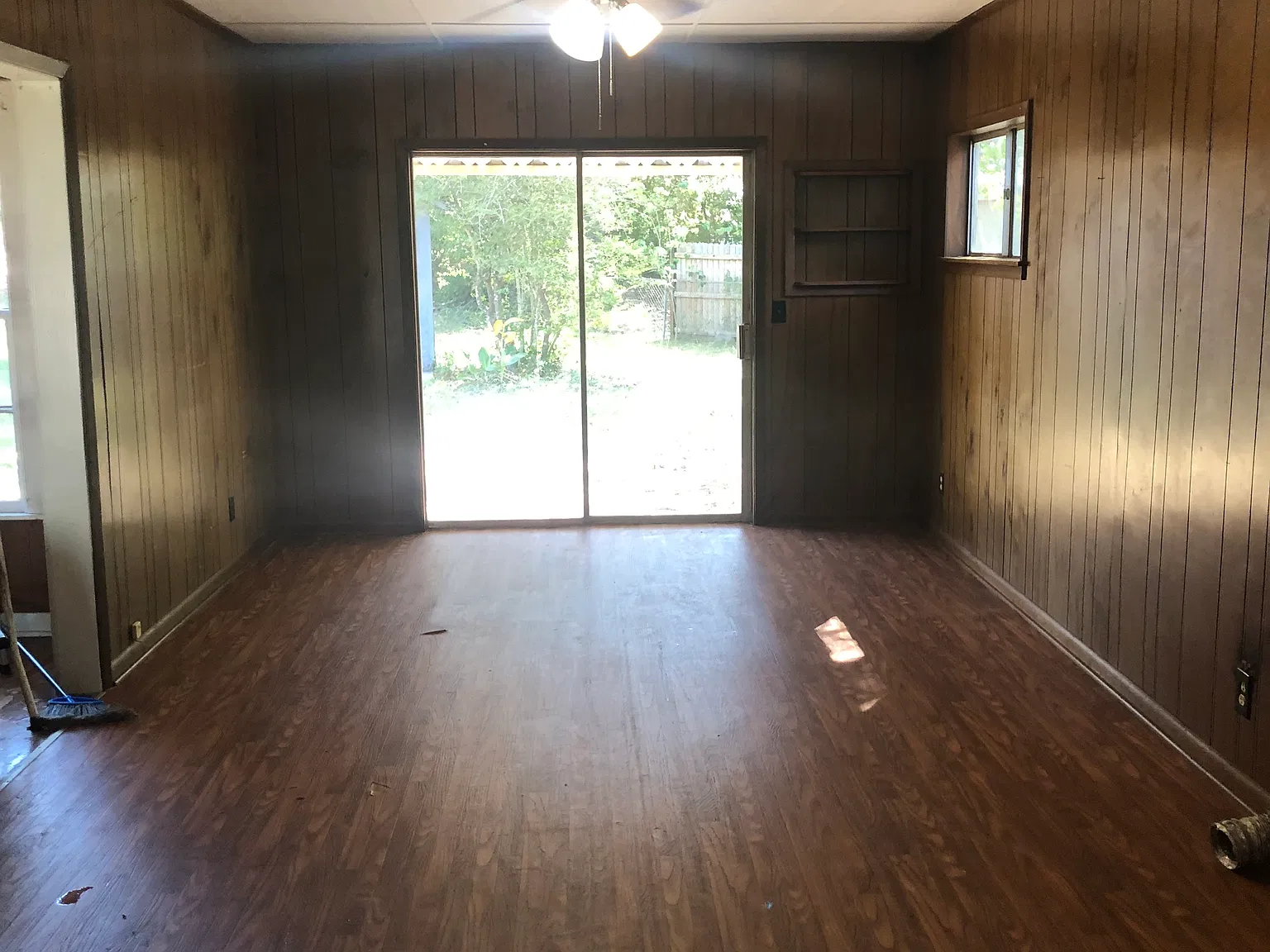 2 bed, 1100 sqft, $1,000 — Photo 4