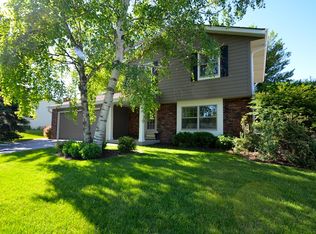 14785 W Fenway Dr, New Berlin, WI 53151