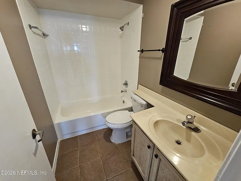 8176 Kilwinning Ln — Photo 16