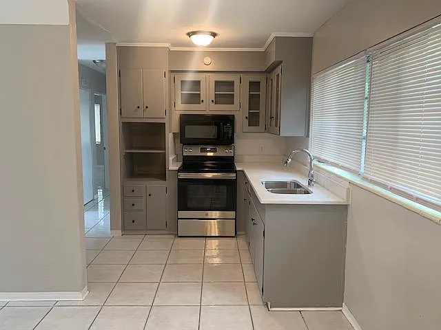 6400 Dr Martin Luther King Jr St S — Photo 9