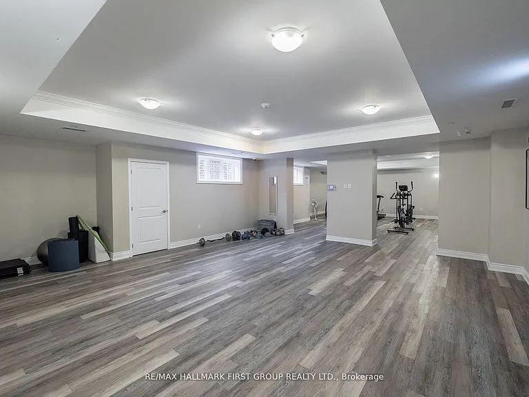 84 Aspen Springs Dr #201 — Photo 34