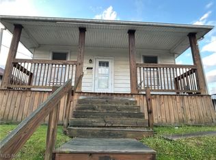 1010 Race St, Zanesville, OH 43701