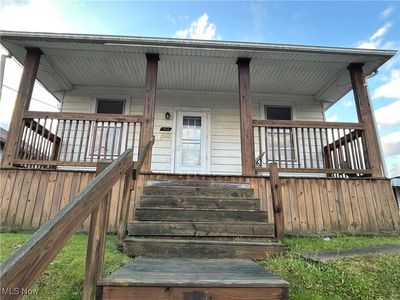 1010 Race St, Zanesville, OH, 43701