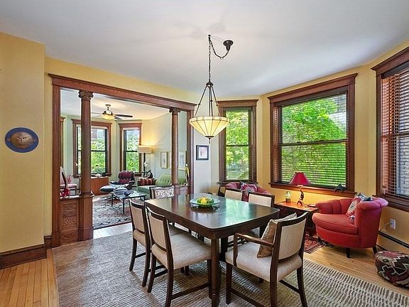 4th image of 2040 N Hoyne Ave APT 1