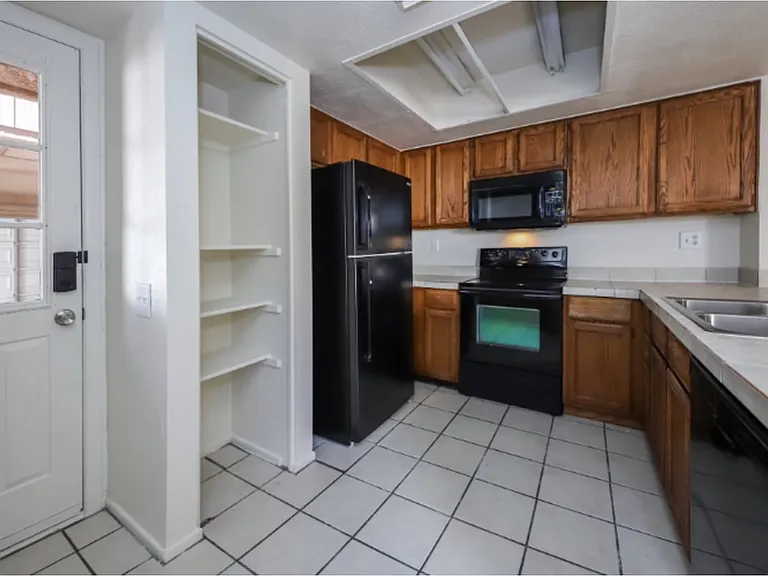 8629 W Katapa Trl — Photo 12