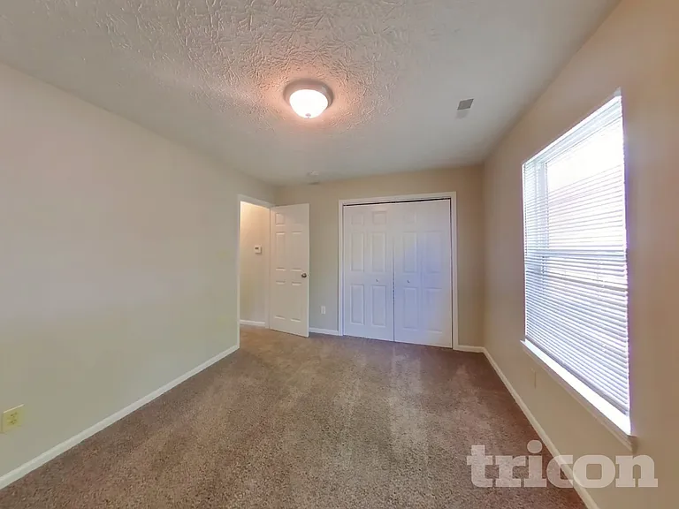 2607 Cooper Pointe Cir — Photo 11
