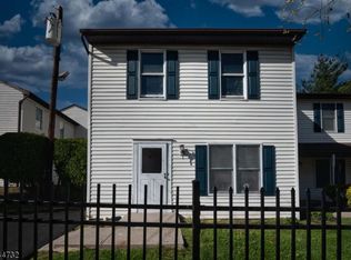 77 16th Ave #101, Newark, NJ 07103