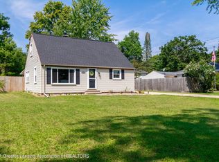 2579 Grovenburg Rd, Lansing, MI 48911