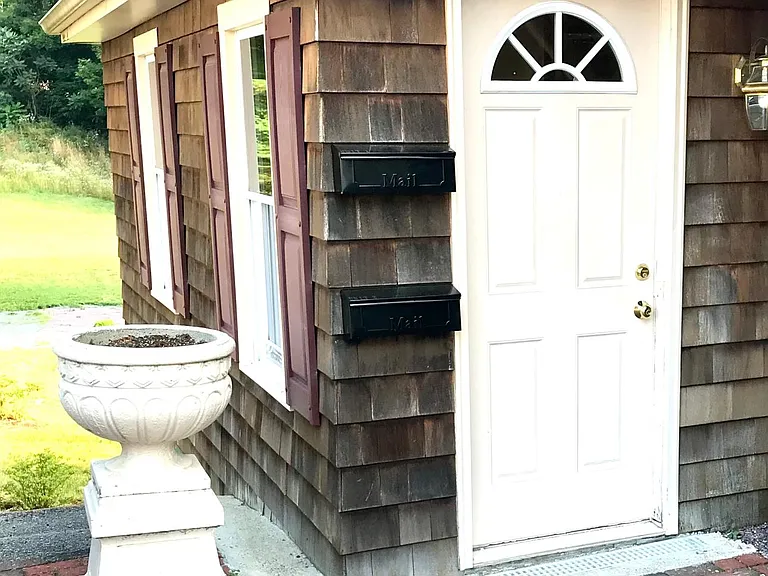 Peck Ave — Photo 11