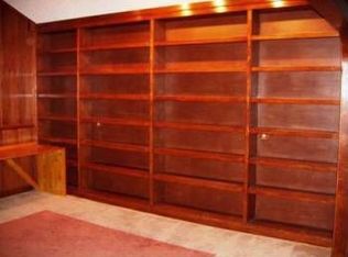 20550 Beck Rd, Northville, MI 48167