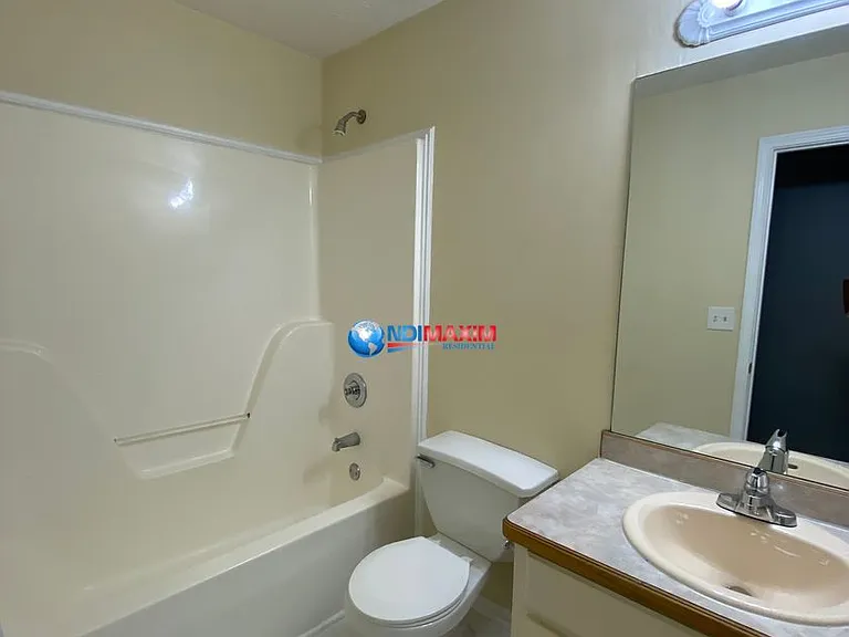 705 Simon Ive Dr — Photo 15