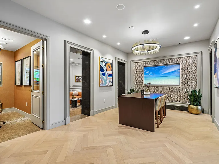 Residences at Southlake — Photo 5