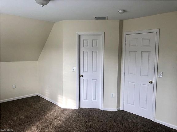 3rd image of 219 Leawood Cir