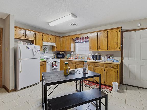 5th image of 1217 Harrison St