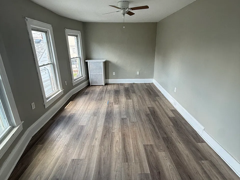 11 S Webster Ave #3
