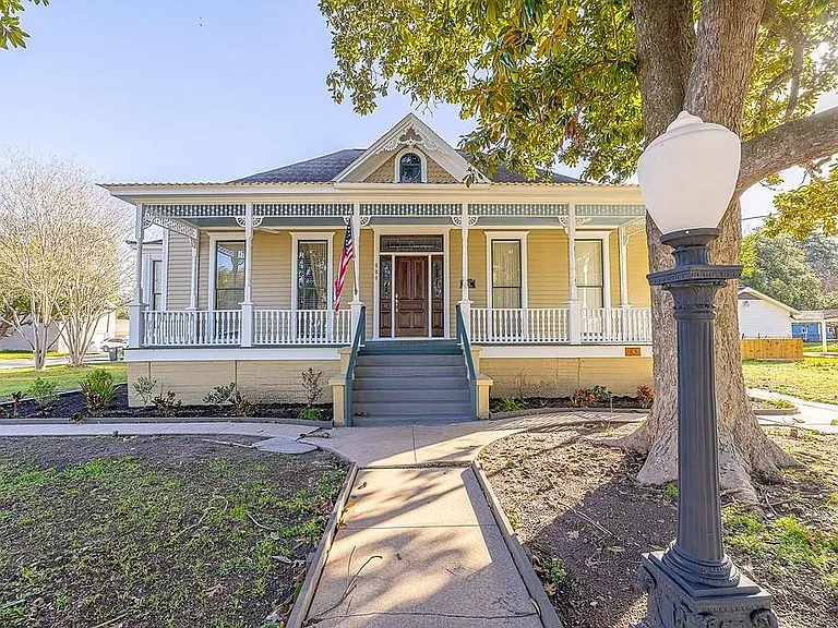 809 Milam St — Photo 23