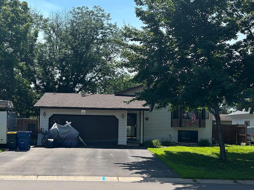 1st image of 5038 Upper 182nd St W