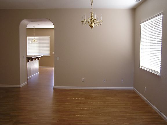5th image of 8104 Bauser Ave