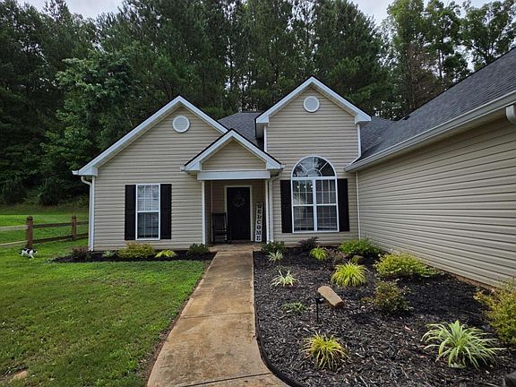 3rd image of 4428 James Wade Dr