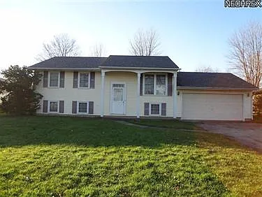2542 North photo 1