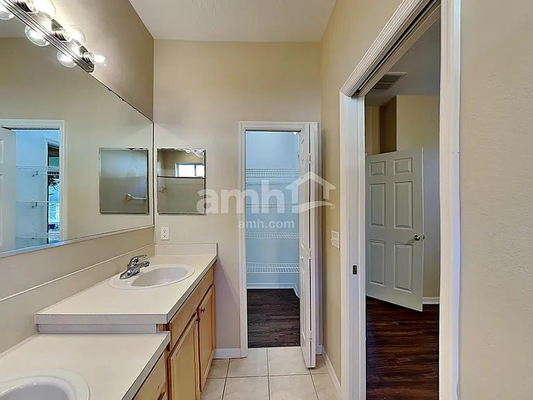 15238 Searobbin Dr — Photo 10