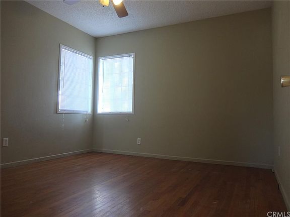 4th image of 13422 Holmes St