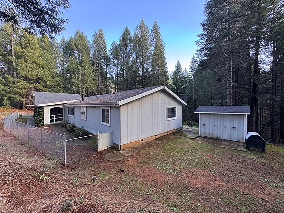 3rd image of 12695 Evergreen Ct