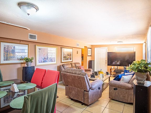 5th image of 3148 E Palm Drive