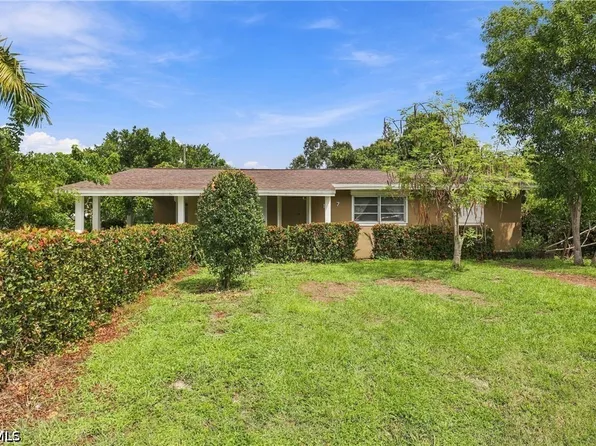 1657 Rudy Ct, Fort Myers, FL 33901