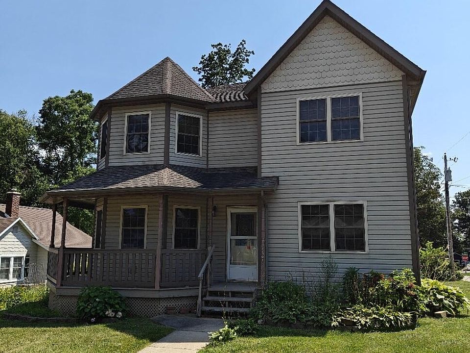 1st image of 22301 Forest Ave