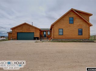 9175 Wagon Train Way, Evansville, WY 82601