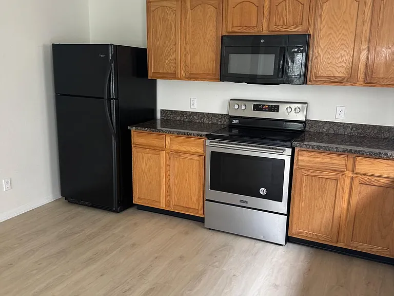 12696 Loyalty Dr — Photo 8