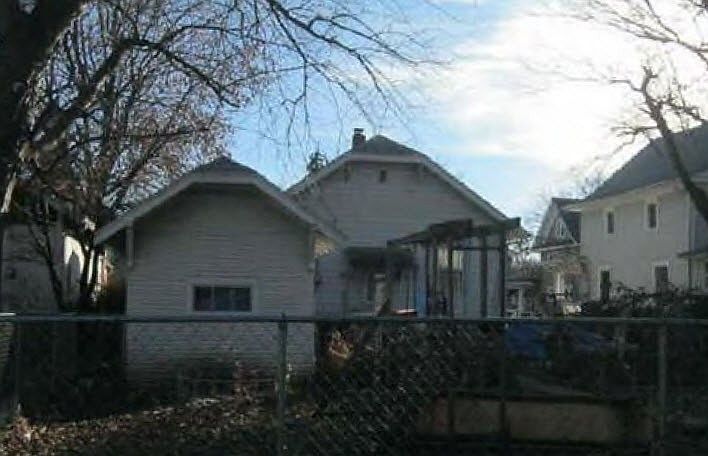 2nd image of 3034 Starr St