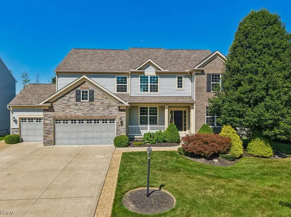 18188 Clare Ct, Strongsville, OH 44149