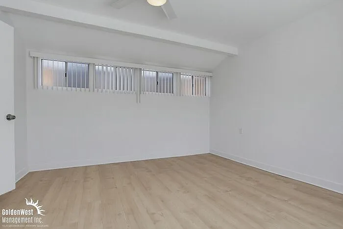 5738 Meade Ave — Photo 17