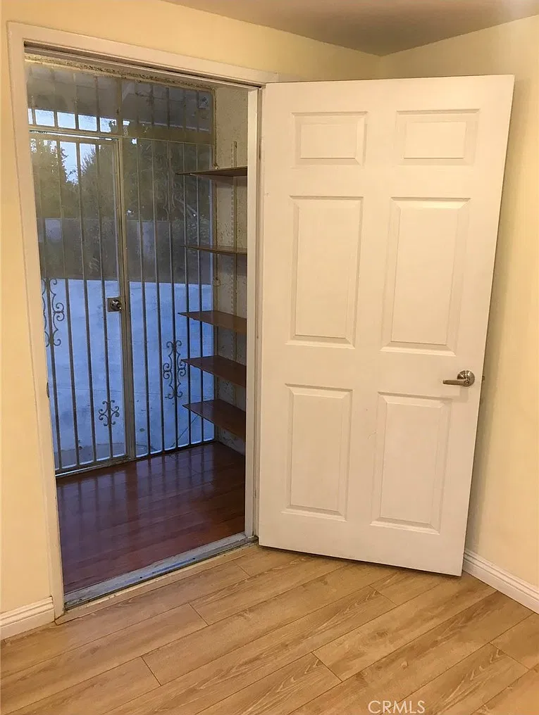 3 bed, 1886 sqft, $3,500 — Photo 3