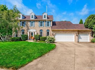 1141 Newton Ct, Batavia, IL 60510