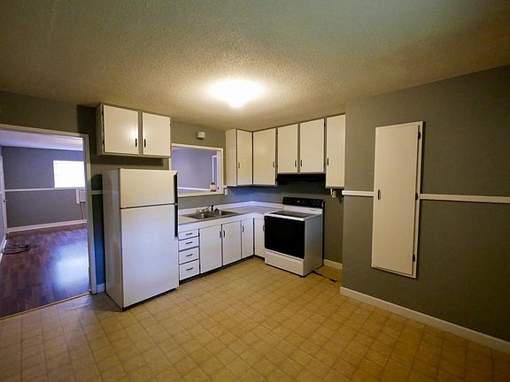 4th image of 250 Alan Dr
