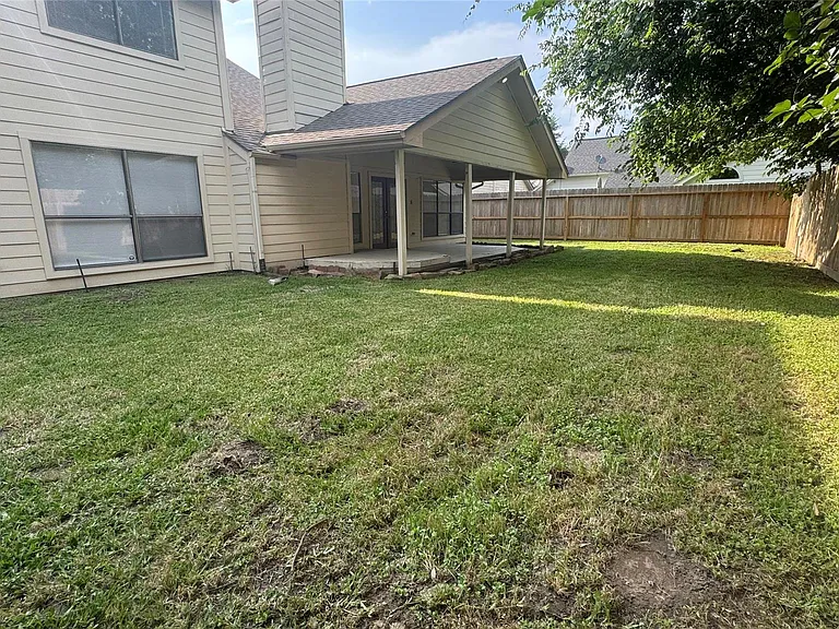 9826 Chiselhurst Dr — Photo 23