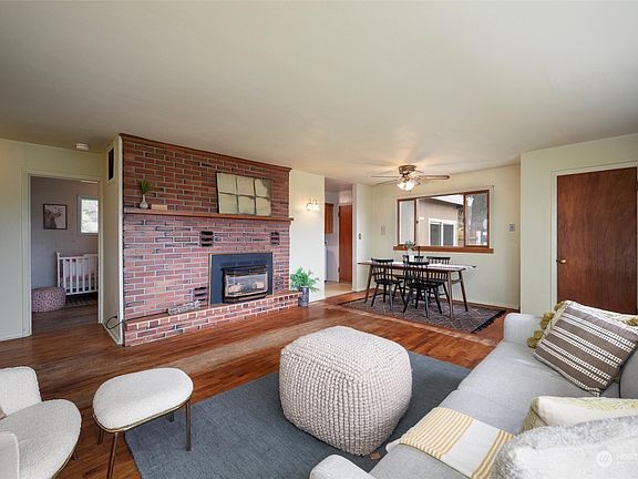 4th image of 4456 Twin Lakes Drive