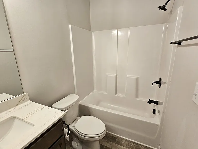 Bedroom #3's Bathtub