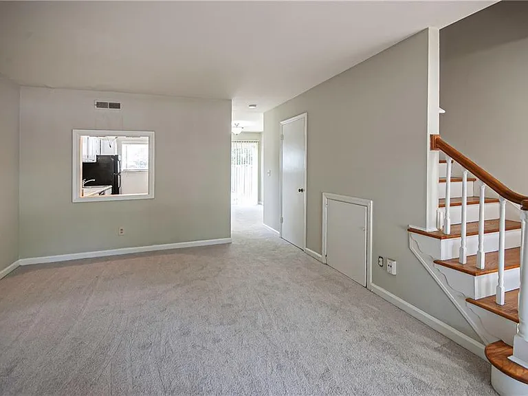 3099 Colonial Way #M — Photo 3