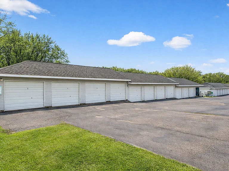 Valley View Estates — Photo 40