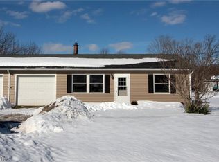 1367 Jones Rd, Jefferson, OH 44047