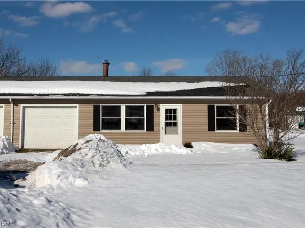 1367 Jones Rd, Jefferson, OH 44047