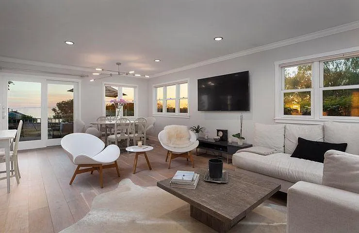 3 bed, 3.0 bath, $9,300 — Photo 3